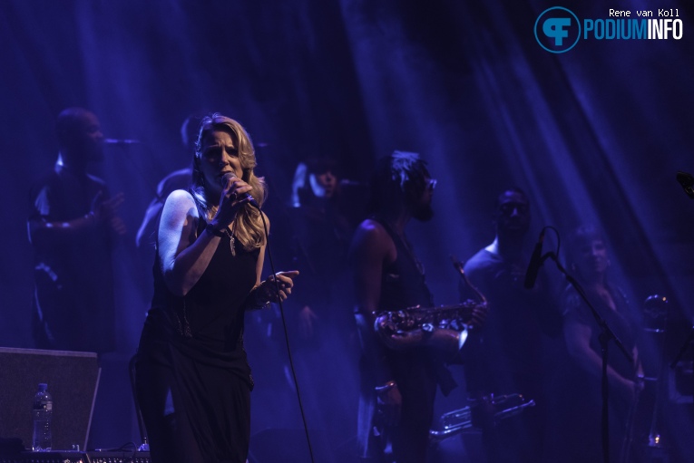Tedeschi Trucks Band op Tedeschi Trucks Band - 17/11 - TivoliVredenburg foto