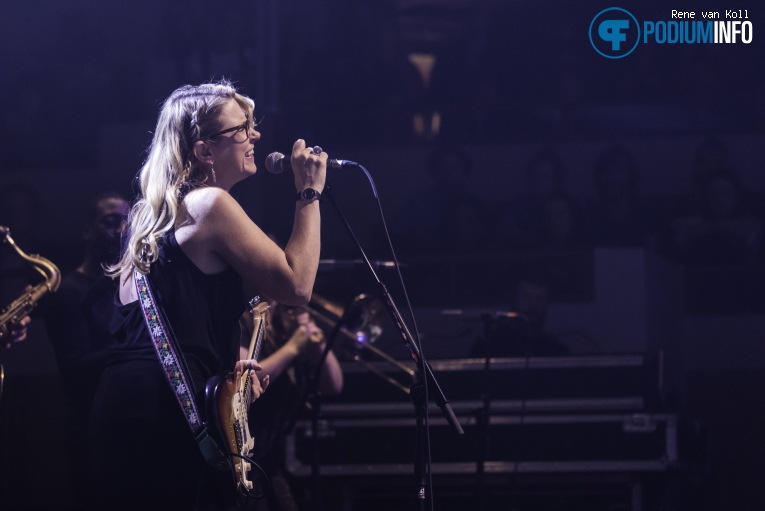 Tedeschi Trucks Band op Tedeschi Trucks Band - 17/11 - TivoliVredenburg foto