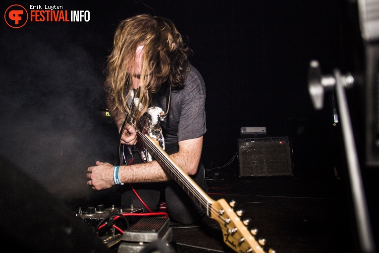 A Place To Bury Strangers op Le Guess Who? 2015 - Vrijdag foto