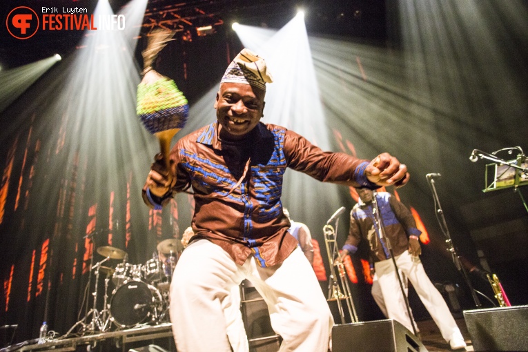 Orchestre Poly-Rythmo de Cotonou op Le Guess Who? 2015 - Zaterdag foto