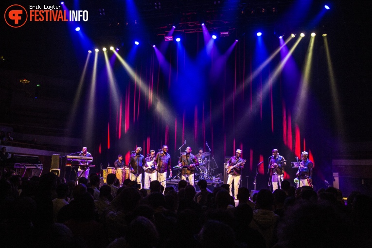 Orchestre Poly-Rythmo de Cotonou op Le Guess Who? 2015 - Zaterdag foto