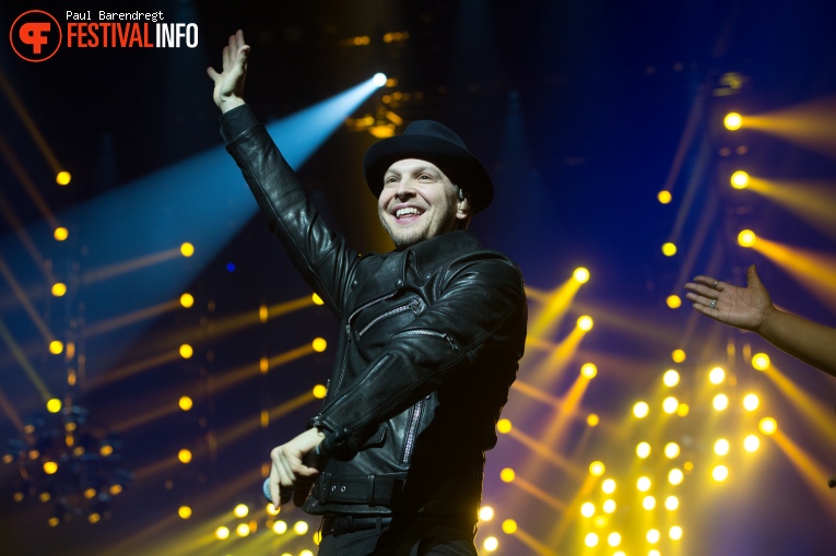 Gavin DeGraw op Night of the Proms Rotterdam 2015 foto