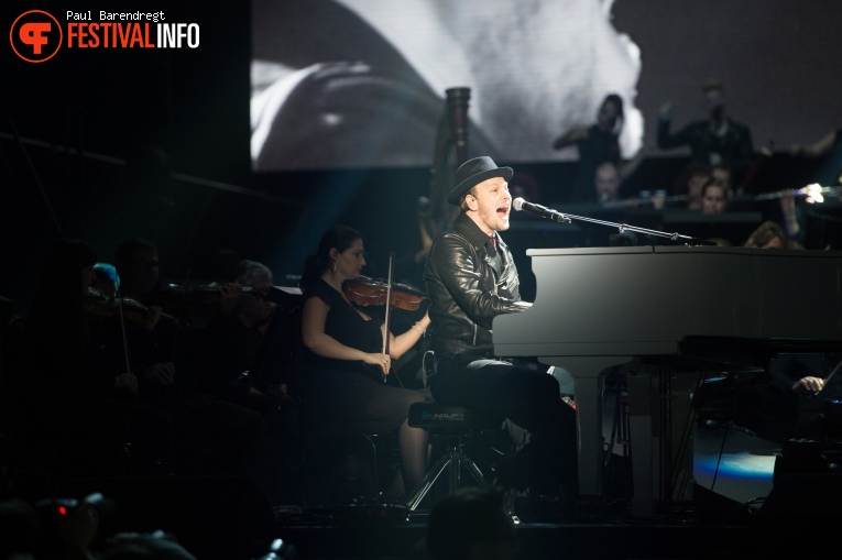 Gavin DeGraw op Night of the Proms Rotterdam 2015 foto