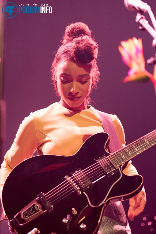 Lianne La Havas op Lianne La Havas - 27/11 - TivoliVredenburg foto