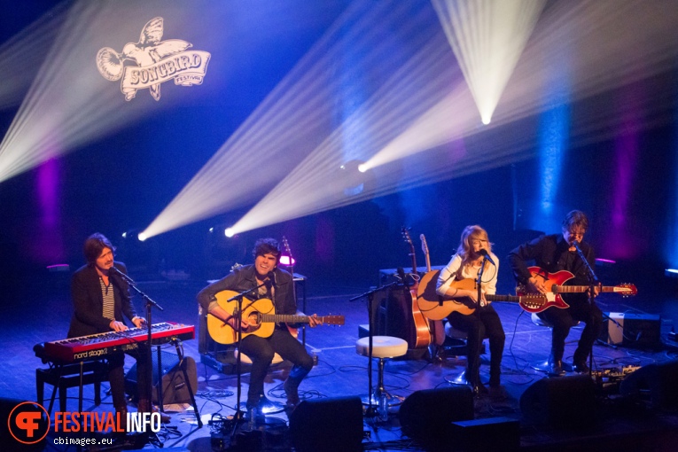 The Common Linnets op Songbird Festival 2015 - Zondag foto