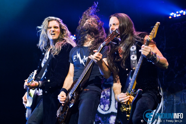 Whitesnake op Whitesnake - 2/12 - TivoliVredenburg foto