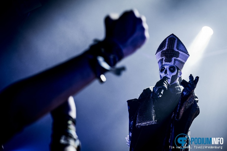 Ghost op Ghost - 5/12 - TivoliVredenburg foto