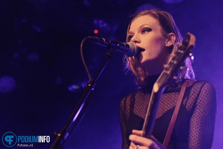 Trixie Whitley op Trixie Whitley - 08/12 - Tolhuistun foto