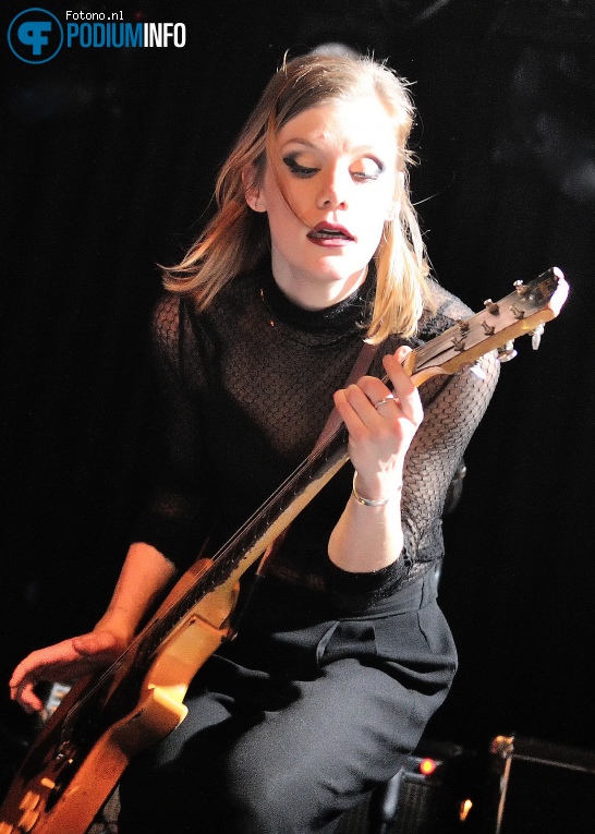 Trixie Whitley op Trixie Whitley - 08/12 - Tolhuistun foto