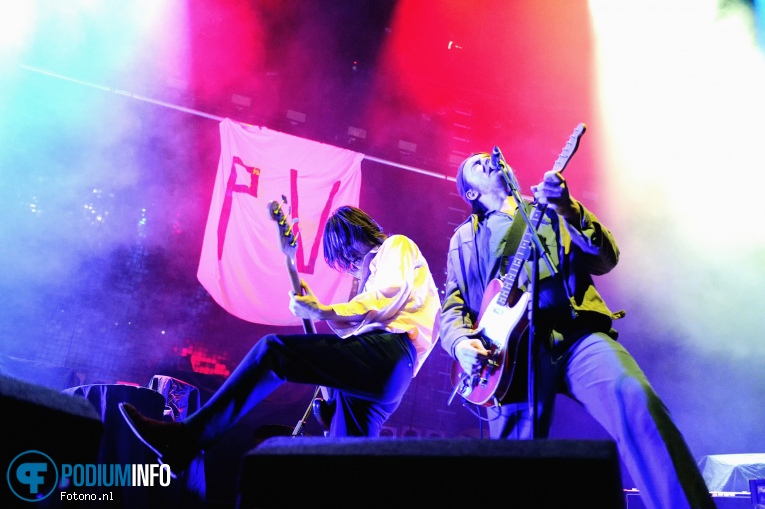 Palma Violets op Florence + The Machine - 10/12 - Ziggo Dome foto