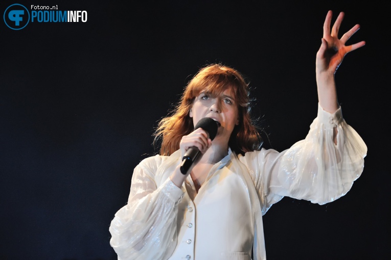 Florence + The Machine op Florence + The Machine - 10/12 - Ziggo Dome foto