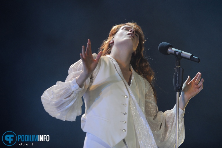 Florence + The Machine op Florence + The Machine - 10/12 - Ziggo Dome foto