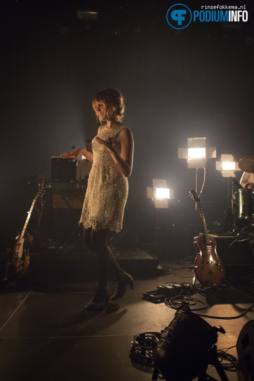 Janne Schra op Janne Schra - 10/12 - TivoliVredenburg foto
