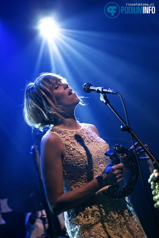 Foto Janne Schra op Janne Schra - 10/12 - TivoliVredenburg