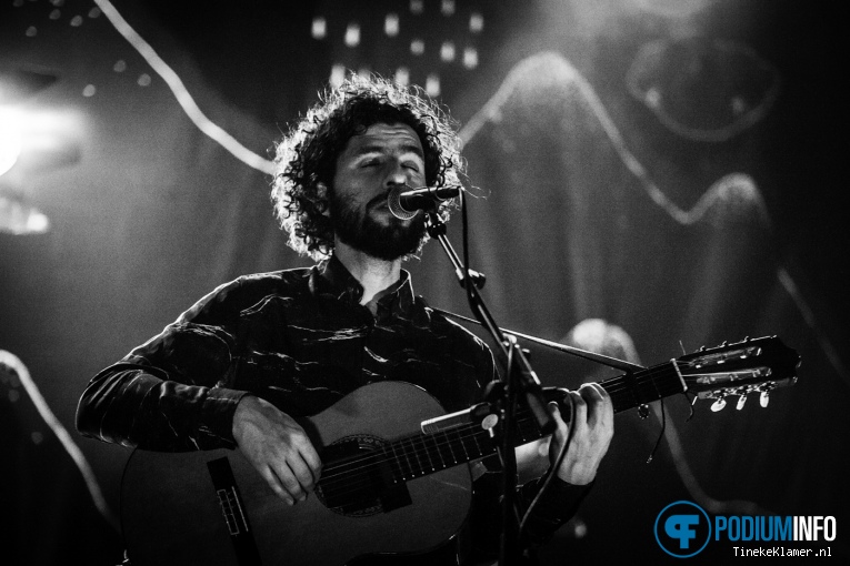 José González op Jose Gonzalez - 10/12 - TivoliVredenburg foto