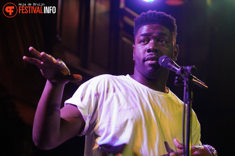 Jake Isaac op Festival Stille Nacht Rotterdam 2015 foto