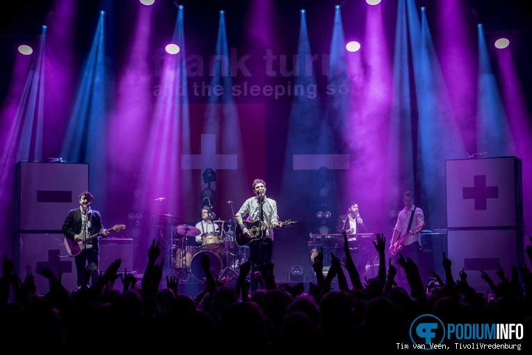 Frank Turner & The Sleeping Souls op Frank Turner - 10/1 - TivoliVredenburg foto