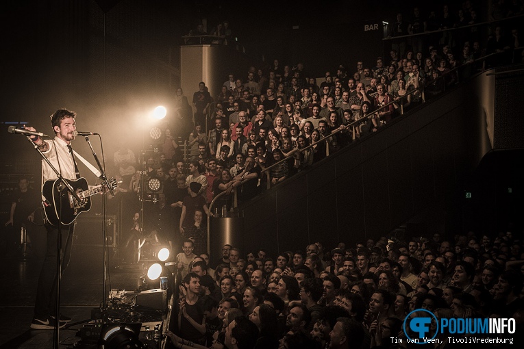 Frank Turner & The Sleeping Souls op Frank Turner - 10/1 - TivoliVredenburg foto