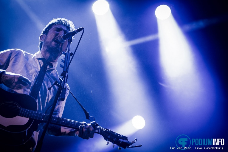 Frank Turner & The Sleeping Souls op Frank Turner - 10/1 - TivoliVredenburg foto