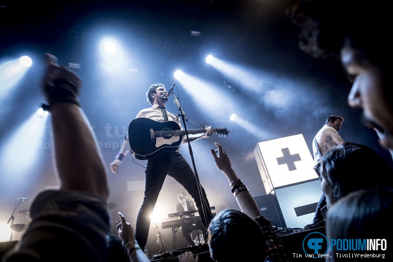 Frank Turner & The Sleeping Souls op Frank Turner - 10/1 - TivoliVredenburg foto