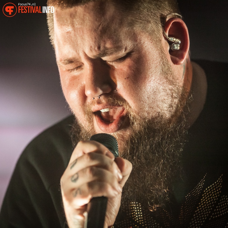 Rag'n'Bone Man op Eurosonic Noorderslag 2016 - Vrijdag foto