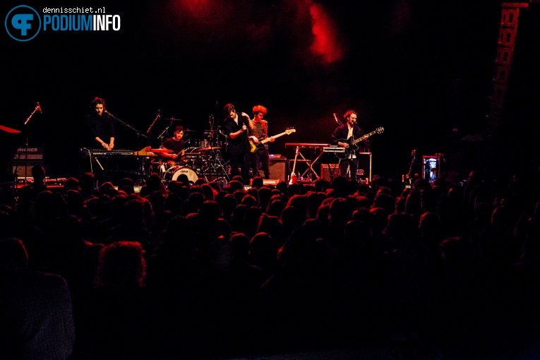 Foto Bazart op Oscar and the Wolf - 15/1 - Effenaar