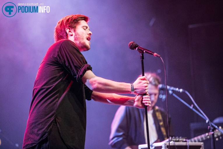 Bazart op Oscar and the Wolf - 15/1 - Effenaar foto