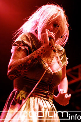 In This Moment op Life of Agony - 18/6 - 013 foto