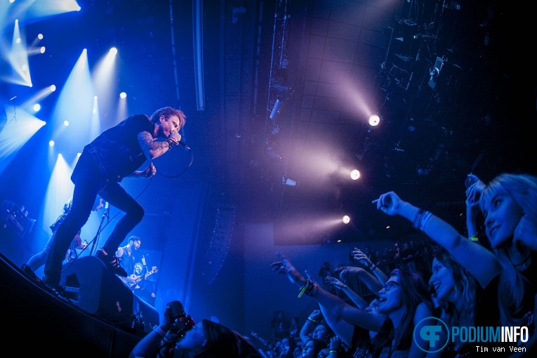 Mallory Knox op Sleeping With Sirens - 19/02 - Melkweg foto