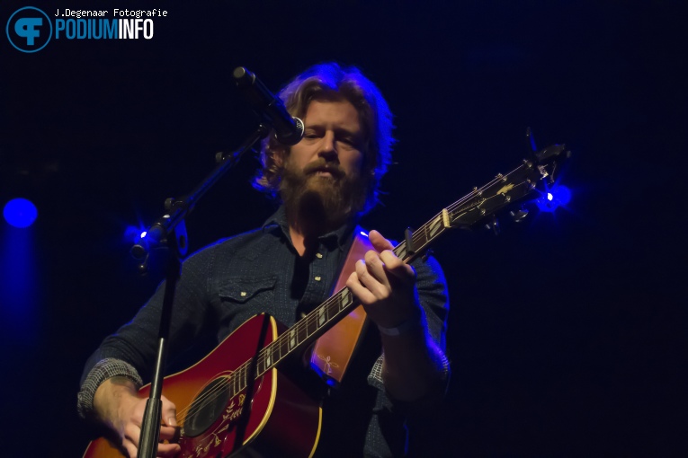 Björn van der Doelen op Guus Meeuwis - 2/3 - TivoliVredenburg foto