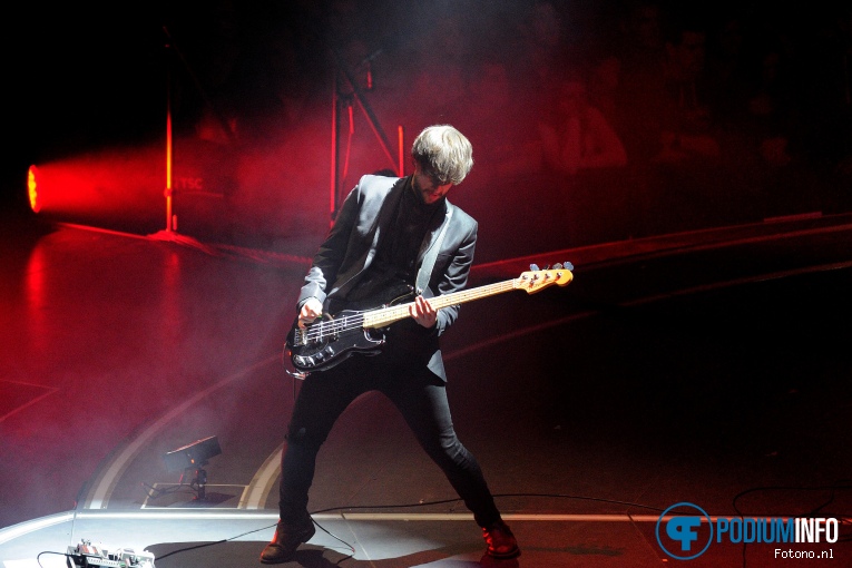 Foto Nothing But Thieves op Muse - 07/03 - Ziggo Dome