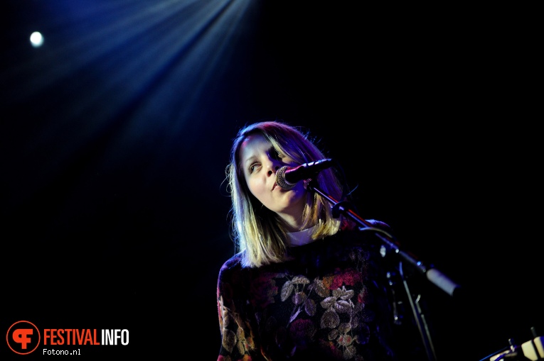 Amber Arcades op London Calling #1 2016 - vrijdag foto