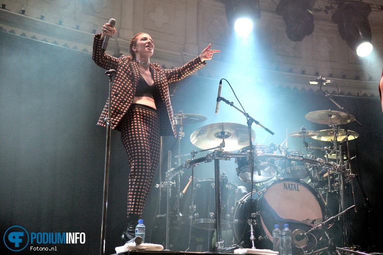 Jess Glynne op Jess Glynne - 13/03 - Paradiso foto