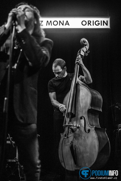 Dez Mona op Dez Mona - 21/3 - Paradiso foto
