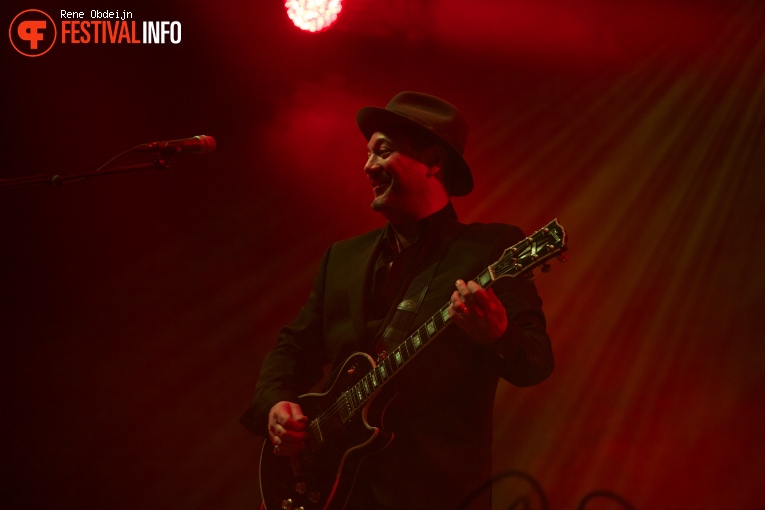 Fun Lovin' Criminals op Paaspop 2016 - Vrijdag foto