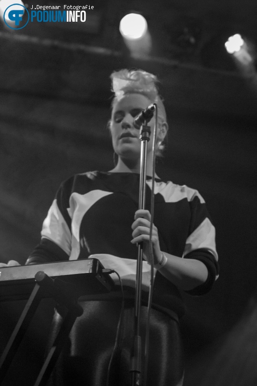 Foto Nina June op Nina June - 27/3 - Paradiso