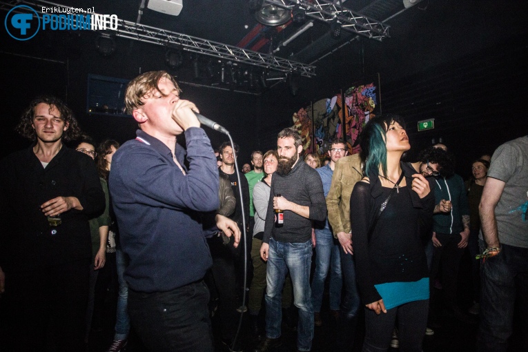 Rape Blossoms op A Place to Bury Strangers - 06/04 - Effenaar foto