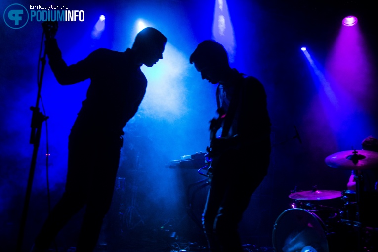 Rape Blossoms op A Place to Bury Strangers - 06/04 - Effenaar foto