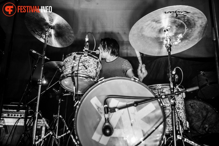 Yak op The Last Shadow Puppets - 07/04 - Paradiso foto