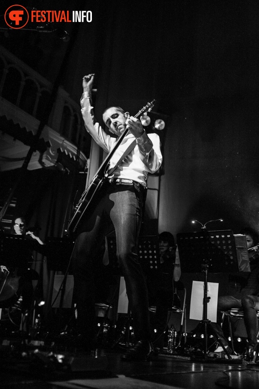 The Last Shadow Puppets op The Last Shadow Puppets - 07/04 - Paradiso foto