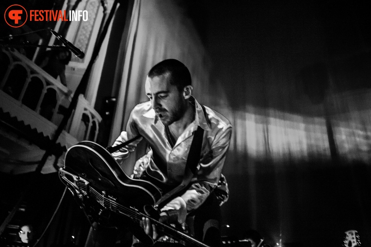 The Last Shadow Puppets op The Last Shadow Puppets - 07/04 - Paradiso foto