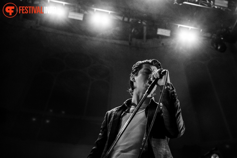 The Last Shadow Puppets op The Last Shadow Puppets - 07/04 - Paradiso foto
