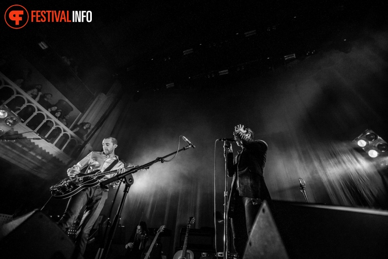 The Last Shadow Puppets op The Last Shadow Puppets - 07/04 - Paradiso foto