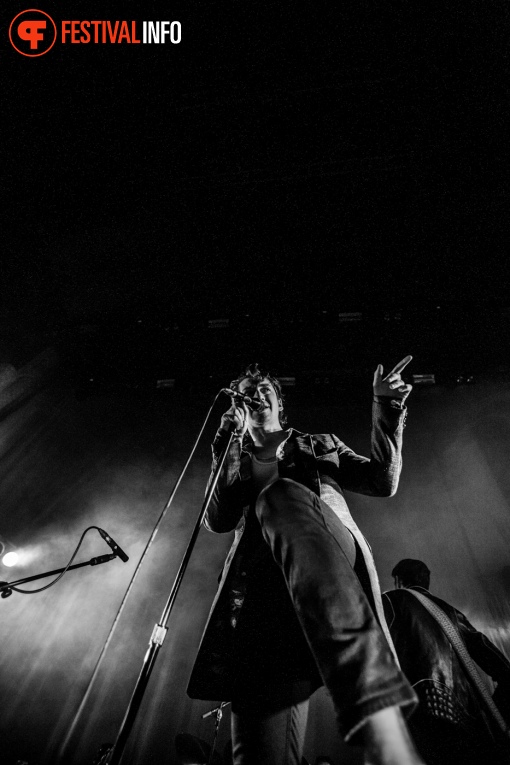 The Last Shadow Puppets op The Last Shadow Puppets - 07/04 - Paradiso foto