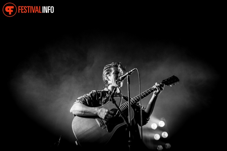 The Last Shadow Puppets op The Last Shadow Puppets - 07/04 - Paradiso foto