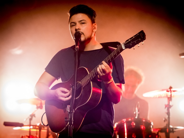 Jamie Woon op Motel Mozaique 2016 foto