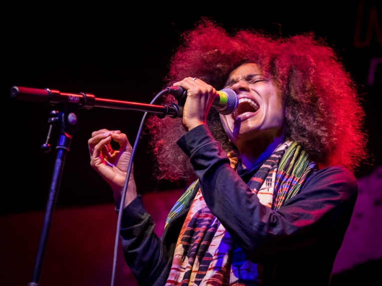 Nneka op Motel Mozaique 2016 foto