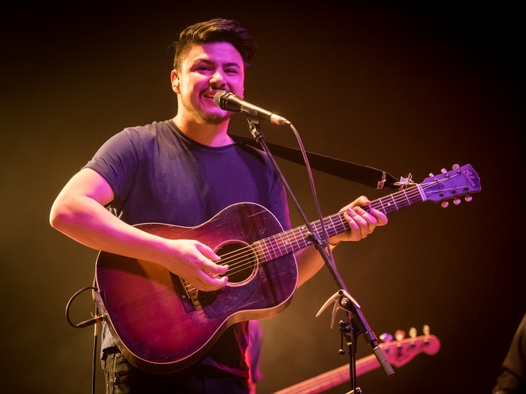 Jamie Woon op Motel Mozaique 2016 foto