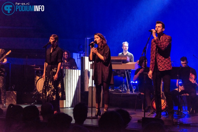 Hooverphonic op Hooverphonic - 12/04 - TivoliVredenburg foto