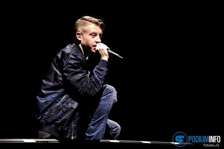 Macklemore & Ryan Lewis op Macklemore & Ryan Lewis - 10/04 - Ziggo Dome foto